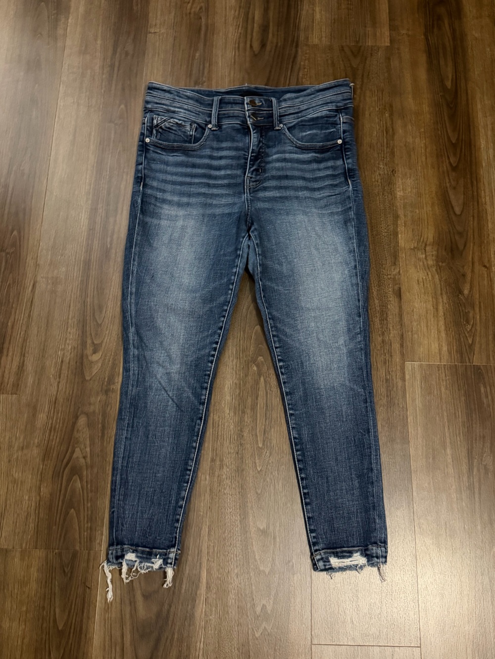 Buckle Dark Blue Skinny Jeans with Distressed Hem